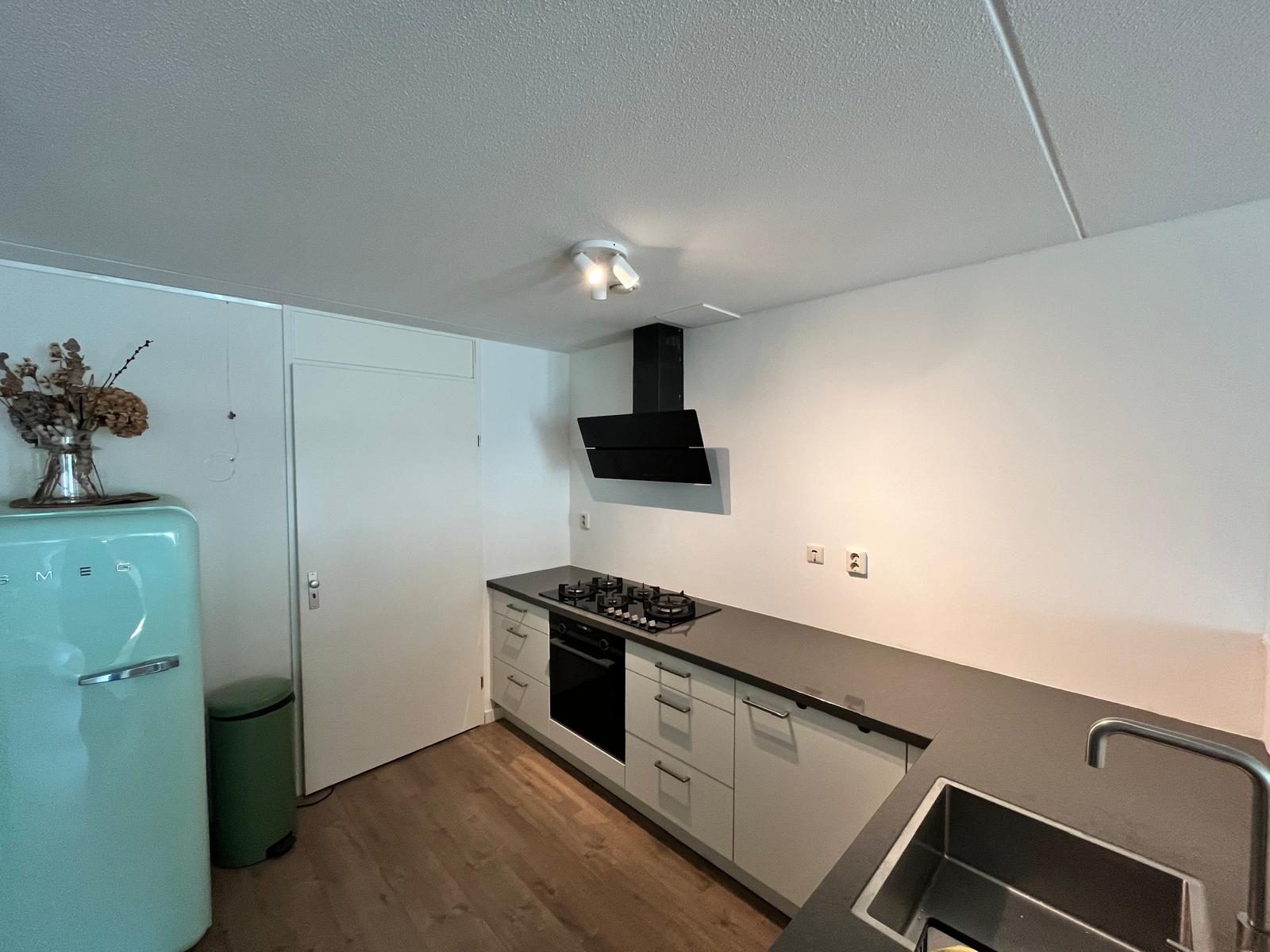 Woning verkoopklaar gemaakt in Den Haag uitgevoerd door Bastiaan Zwaan van 65Klusser